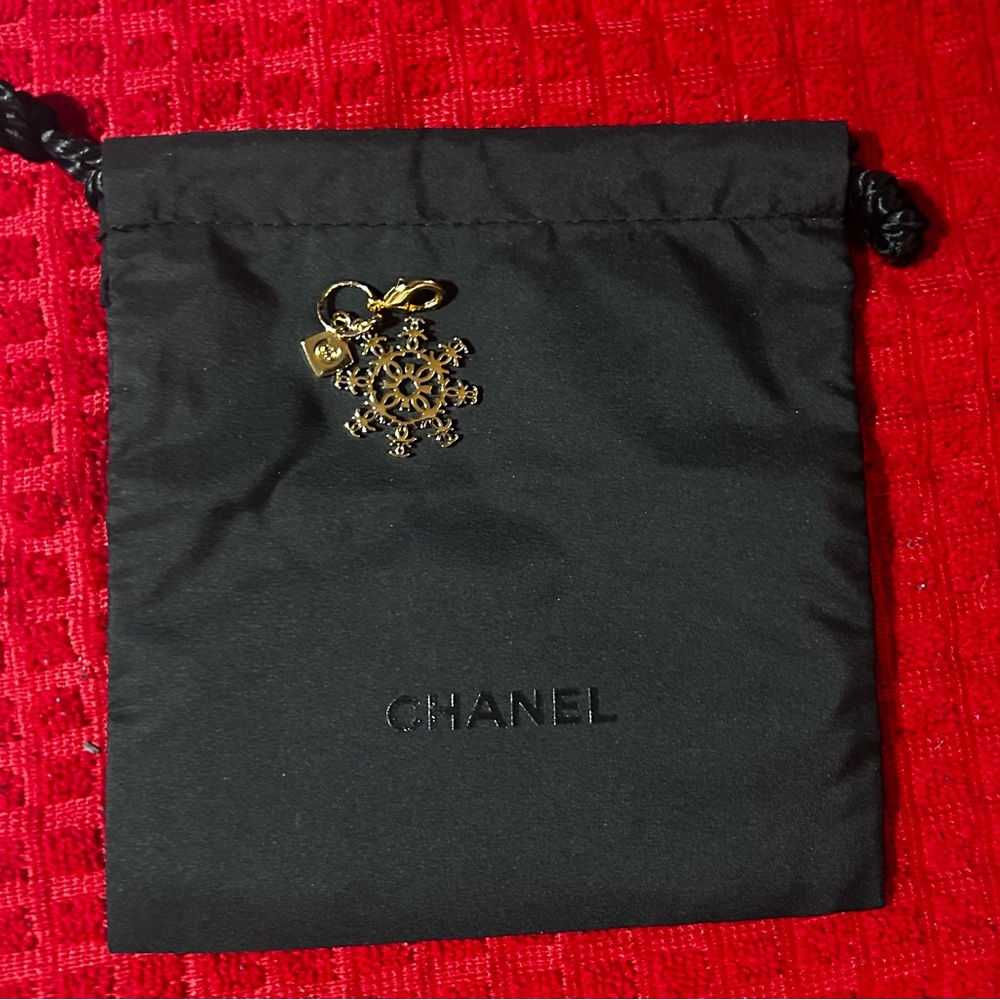 CHANEL Gold Snowflake Charm Keychain with CC Tag